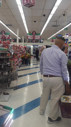Discount Store «99 Cents Only Stores», reviews and photos, 2566 E Florence Ave, Huntington Park, CA 90255, USA