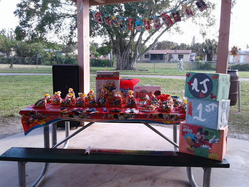 Community Center «Gaines Park Community Center», reviews and photos, 1501 N Australian Ave, West Palm Beach, FL 33401, USA