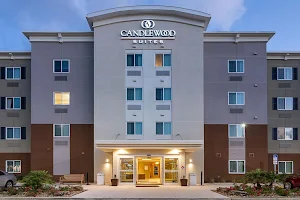 Candlewood Suites Pensacola - University Area, an IHG Hotel image