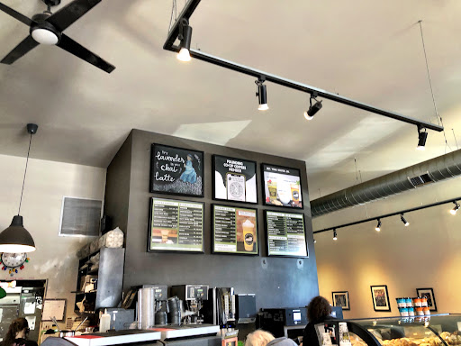 Coffee Shop «Heine Brothers’ Coffee - Shelbyville Road In St. Matthews», reviews and photos, 4305 Shelbyville Rd, Louisville, KY 40207, USA