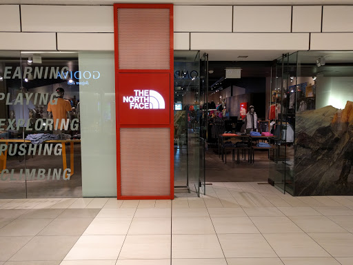 Clothing Store «The North Face», reviews and photos, 8702 Keystone Crossing, Indianapolis, IN 46240, USA
