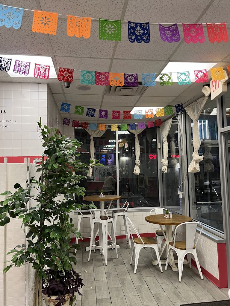 tuxpan taqueria 02863