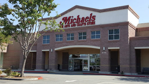 Shopping Mall «Gilroy Crossing Shopping Center», reviews and photos, 6915 Camino Arroyo, San Jose, CA 95112, USA