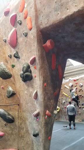 Rock Climbing Gym «Bridges Rock Gym», reviews and photos, 5635 San Diego St, El Cerrito, CA 94530, USA