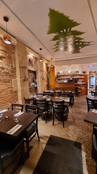 Atmosphère du Sannine - Restaurant Libanais à Paris - n°15