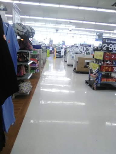 Discount Store «Walmart», reviews and photos, 201 Walton Rd, Harlan, KY 40831, USA