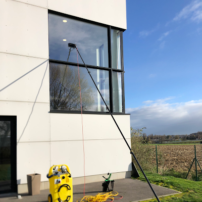 DiCapua Services - Le Laveur de vitres- Ho² France à Baisieux