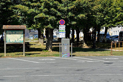 MObiVE Charging Station à Saint-Claud