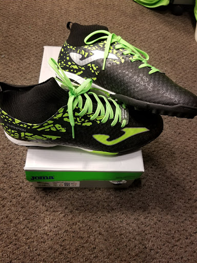 Soccer Store «GK Union LLC», reviews and photos, 207 Chesterfield Pkwy W, Chesterfield, MO 63017, USA