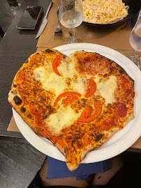 Pizza du Pizzeria Bella Roma à Saint-Leu-la-Forêt - n°17