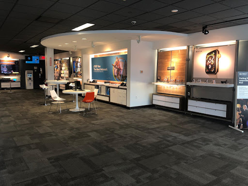 Cell Phone Store «AT&T», reviews and photos, 2692 Madison Rd j, Cincinnati, OH 45208, USA