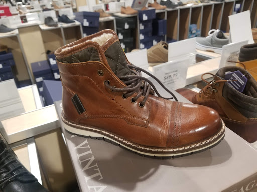 Shoe Store «DSW Designer Shoe Warehouse», reviews and photos, 8506 E 71st St, Tulsa, OK 74133, USA