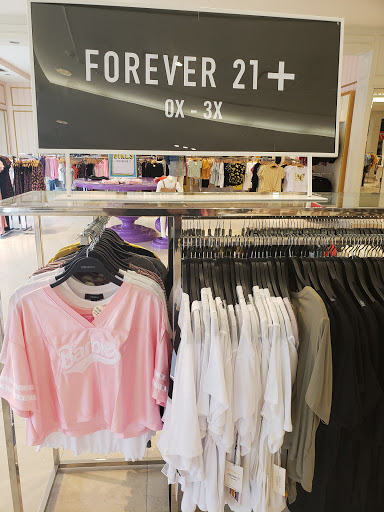 Clothing Store «Forever 21», reviews and photos, 3460 E Claiborne Square, Hampton, VA 23666, USA