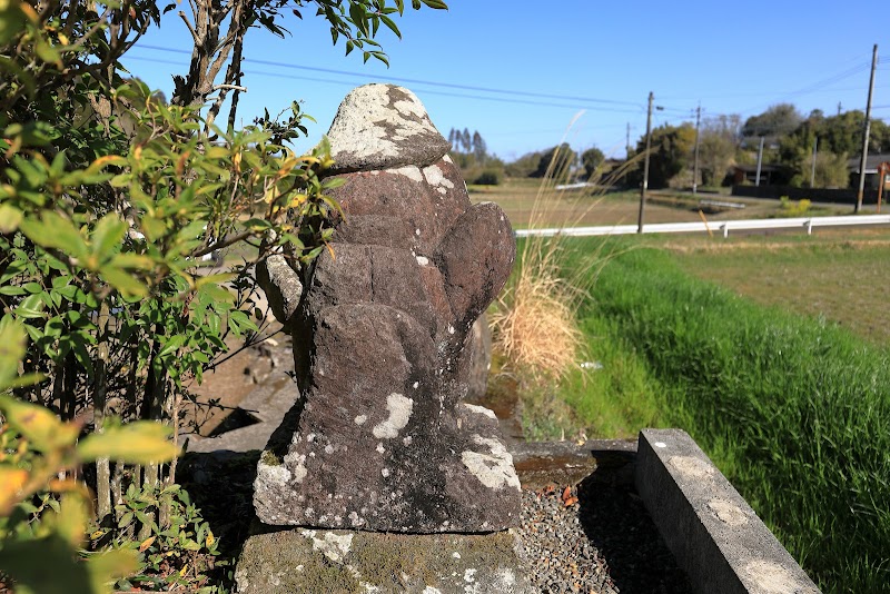 西生寺の田の神