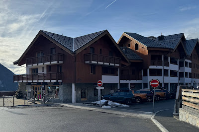 SPORT 2000 ATOU SPORT - Location ski Vaujany à Vaujany