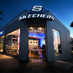 Shoe Store «SKECHERS Factory Outlet», reviews and photos, 3030 E 9th St, Oakland, CA 94601, USA