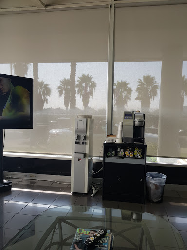 Auto Body Shop «AutoNation Collision Center Buena Park», reviews and photos, 6700 Auto Center Dr, Buena Park, CA 90621, USA