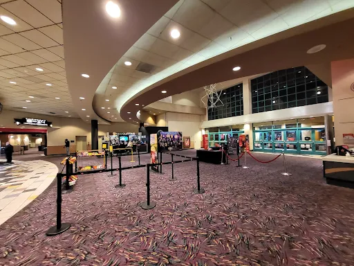 Movie Theater «AMC Saratoga 14», reviews and photos, 700 El Paseo de