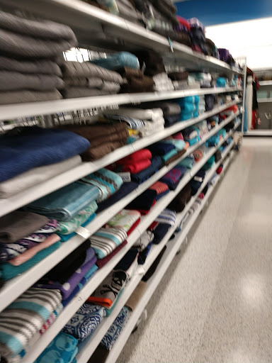 Clothing Store «Ross Dress for Less», reviews and photos, 7455 Greenbelt Rd, Greenbelt, MD 20770, USA