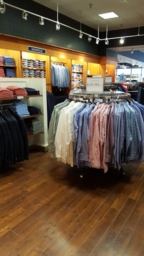 Outlet Store «Polo Ralph Lauren Factory Store», reviews and photos, 448 Tanger Dr, Williamsburg, IA 52361, USA