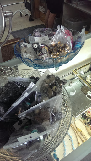 Thrift Store «Outreach Thrift Store», reviews and photos, 7532 SE 15th St, Oklahoma City, OK 73110, USA