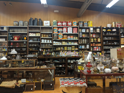 Antique Store «Cackleberry Farm Antique Mall», reviews and photos, 3371 Lincoln Hwy, Paradise, PA 17562, USA