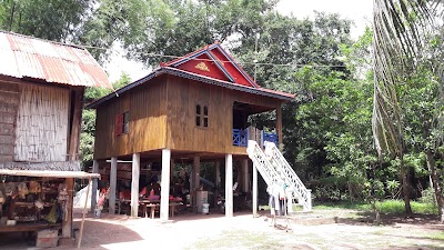 Photos of ស៊ីណាកាត់សម្លៀកបំពាក់
