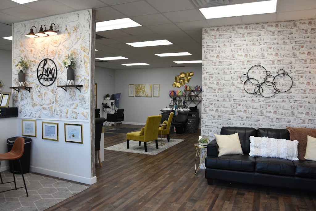 Lux Salon & Spa 52310