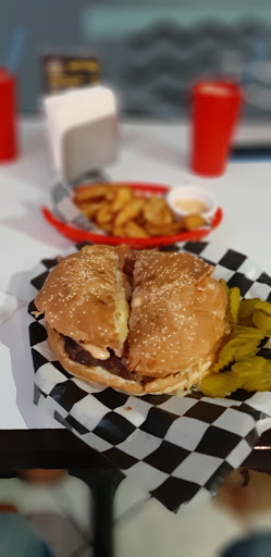 Kriter Burger's, la casa de la hamburguesa gigante nueva administración