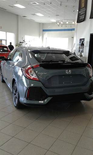 Car Dealer «Vinart Dealerships», reviews and photos, 675 State Ave, Emmaus, PA 18049, USA