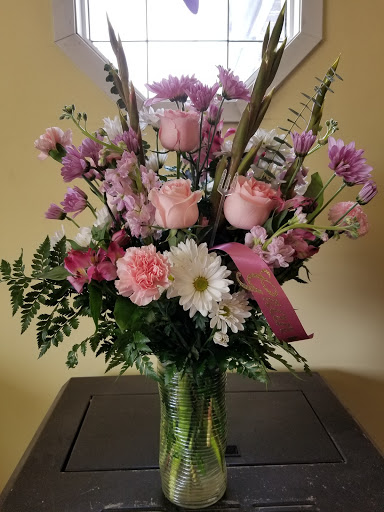 Florist «Corner Florist», reviews and photos, 2619 Hammonds Ferry Rd, Halethorpe, MD 21227, USA