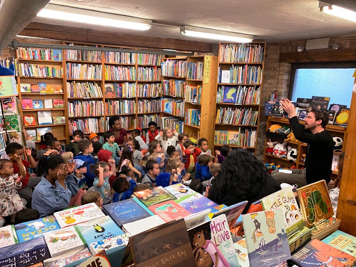 Book Store «57th Street Books», reviews and photos, 1301 E 57th St, Chicago, IL 60637, USA