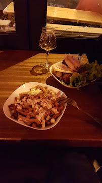 Poutine du Restaurant canadien Au Nouveau Monde, Broue-Pub Bio et Québécois à Bordeaux - n°12