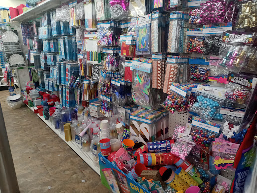 Dollar Store «Dollar Tree», reviews and photos, 9221 N 56th St, Temple Terrace, FL 33617, USA