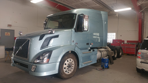 Auto Body Shop «Richards Body Shop», reviews and photos, 910 W Northwest Hwy, Arlington Heights, IL 60004, USA