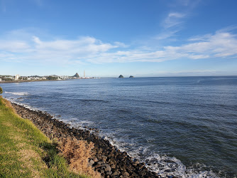 Strandon Waterfront Lookout