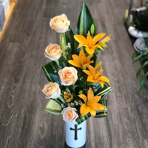 Florist «Plumeria Botanical Boutique», reviews and photos, 1364 W Michigan Ave, Battle Creek, MI 49037, USA