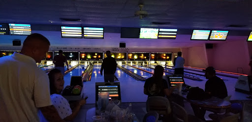 Bowling Alley «New Smyrna Lanes», reviews and photos, 185 N Causeway, New Smyrna Beach, FL 32169, USA