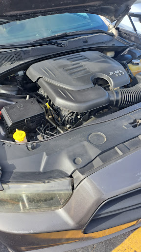 Car Dealer «Lakeside Auto Brokers», reviews and photos, 1331 S Tejon St, Colorado Springs, CO 80905, USA