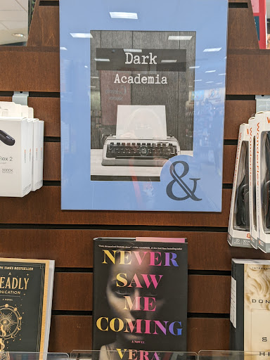 Book Store «Barnes & Noble», reviews and photos, 1819 Reisterstown Rd, Pikesville, MD 21208, USA