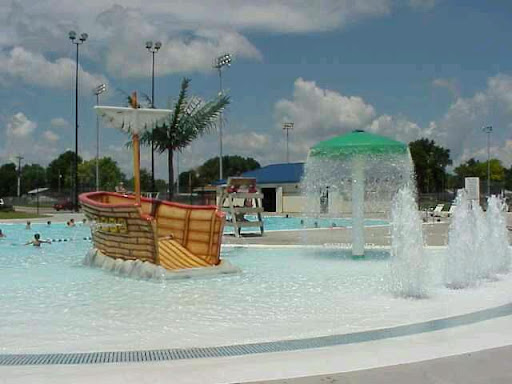 Water Park «Pirate Cove Water Park», reviews and photos, 915 N 21st St, Council Bluffs, IA 51501, USA