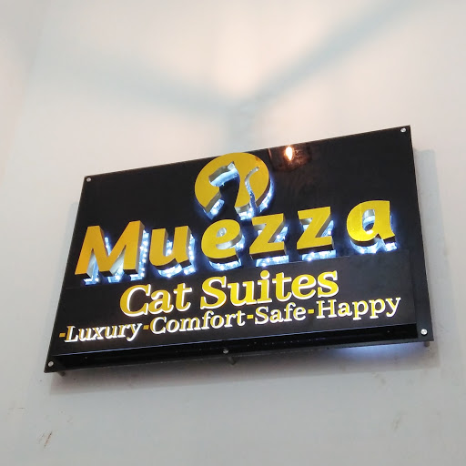 Muezza Cat Suites