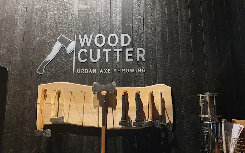Woodcutter, Urban Axe Throwing - Brussels image