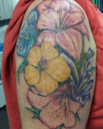 Tattoo Shop «East Coast Dragon Tattoo», reviews and photos, 577 Deltona Blvd, Deltona, FL 32725, USA