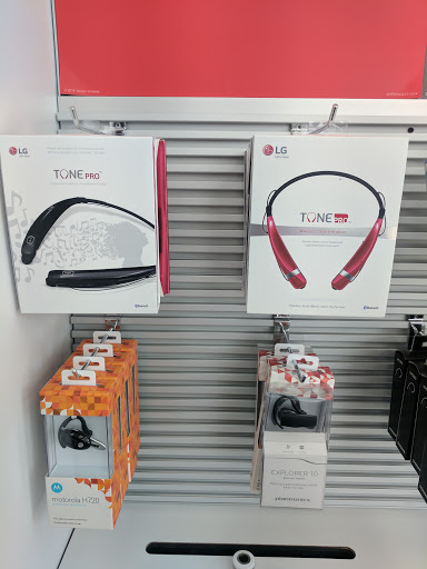 Cell Phone Store «Pelham Verizon Wireless», reviews and photos, 235 Fifth Ave, Pelham, NY 10803, USA