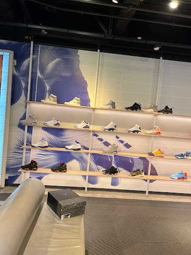 Clothing Store «Nike San Francisco», reviews and photos, 278 Post St, San Francisco, CA 94108, USA