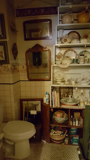 Antique Store «Midtown Antique Mall», reviews and photos, 301 Main St S, Stillwater, MN 55082, USA