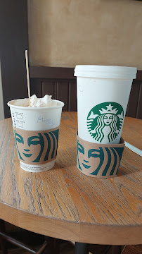 Plats et boissons du Café Starbucks Coffee- Disney Hôtel Cheyenne à Coupvray - n°14