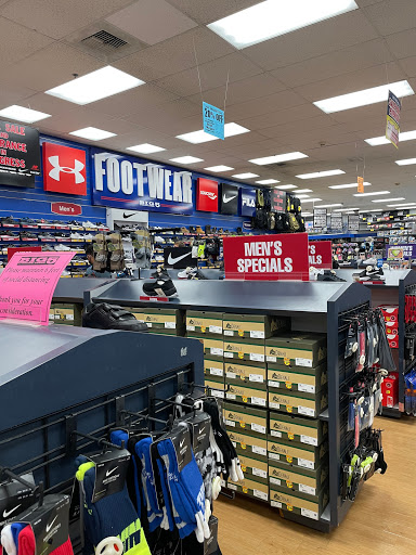 Sporting Goods Store «Big 5 Sporting Goods - Aurora Village», reviews and photos, 1133 N 205th St, Shoreline, WA 98133, USA