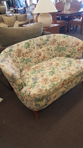 Thrift Store «White Dove Thrift Shoppe», reviews and photos, 1255 W Guadalupe Rd, Mesa, AZ 85210, USA